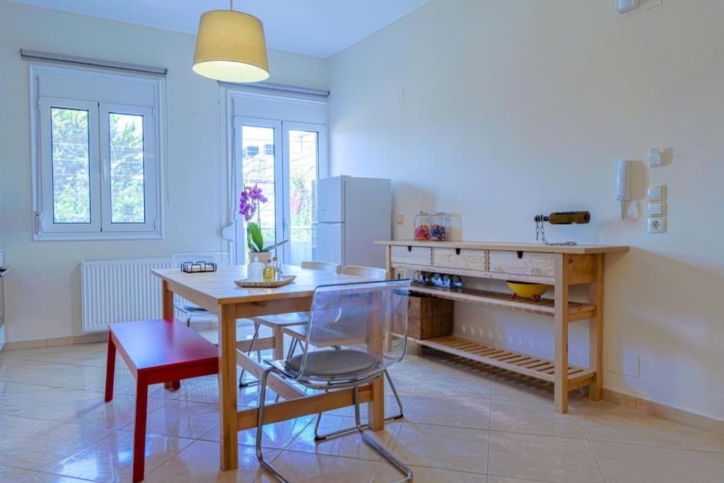 Apartment Bright Close To The *
