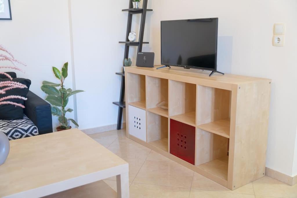 Apartment Bright Close To The *